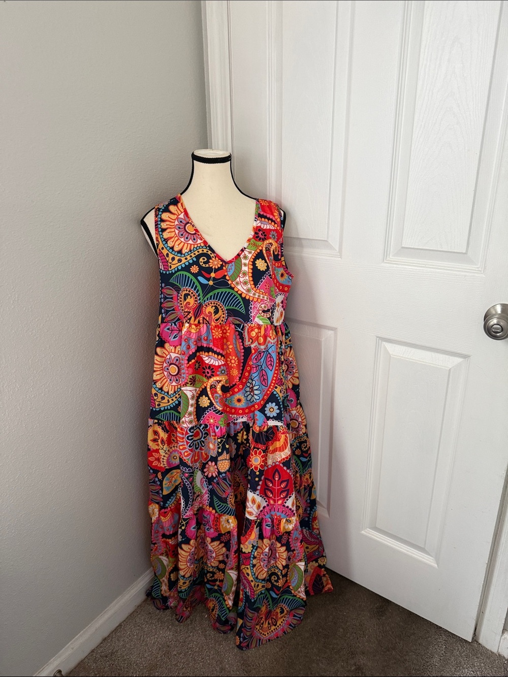 Sleeveless V-Neck Multicolor Paisley Maxi Dress